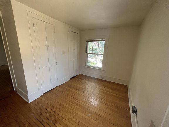 5th image of 240 W Lakelawn Pl #10904367