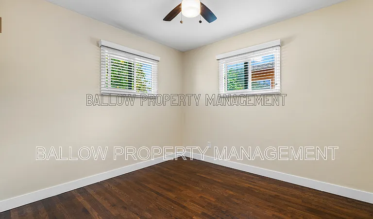 455 Smith Ave — Photo 16
