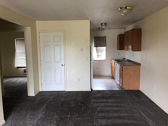 5th image of 112-116 4th St #114
