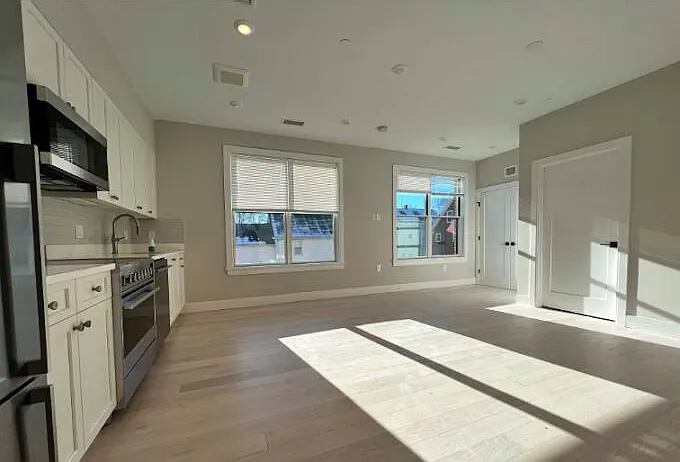 197 Green St #202 — Photo 4