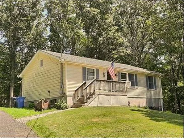 623 Route 32, North Franklin, CT 06254