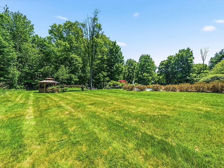 661 Lakes Rd #ID1563992P — Photo 43
