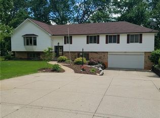 3144 Laurel Rd, Brunswick, OH 44212