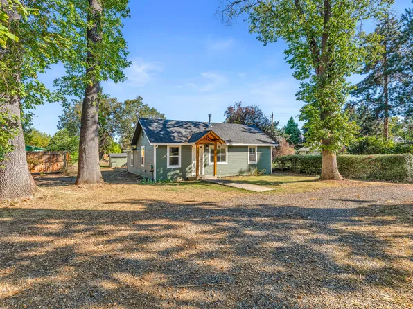 1968 Pioneer Rd, Talent, OR 97540