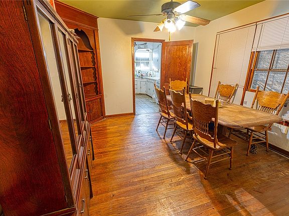 4th image of 1001 Golla Dr