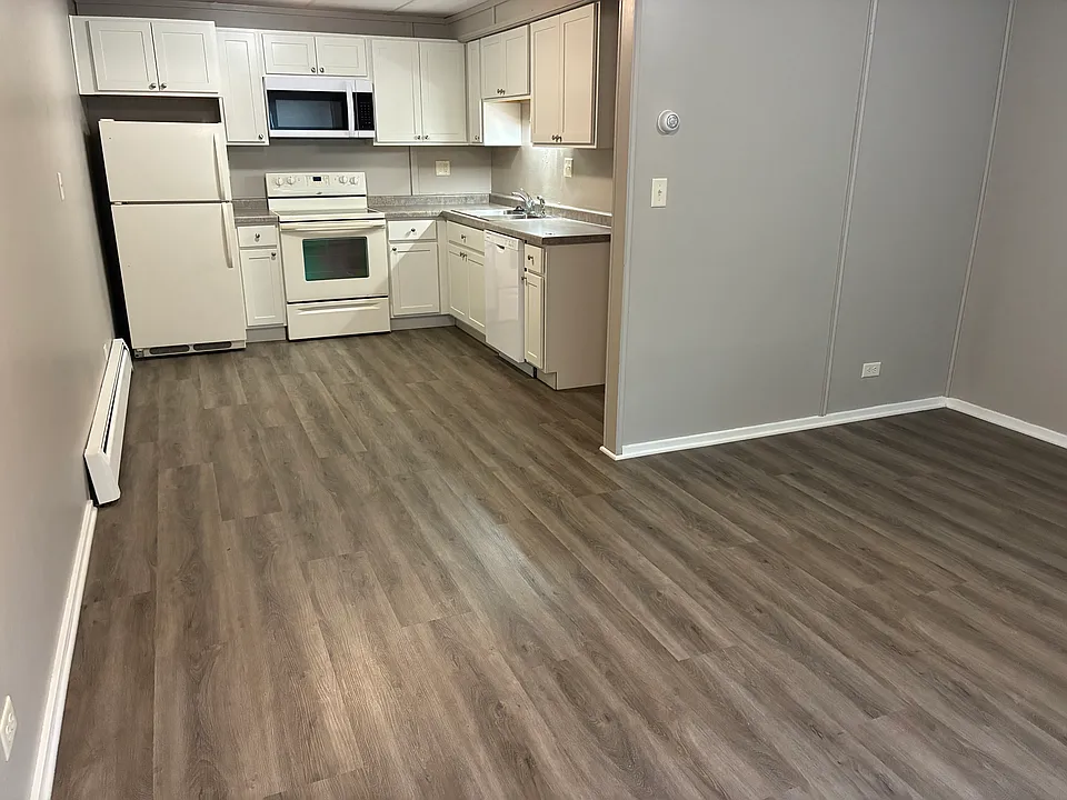 1-830 Wisconsin St #1