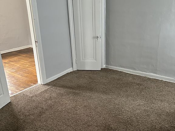 4th image of 2931 E 112th St APT 1