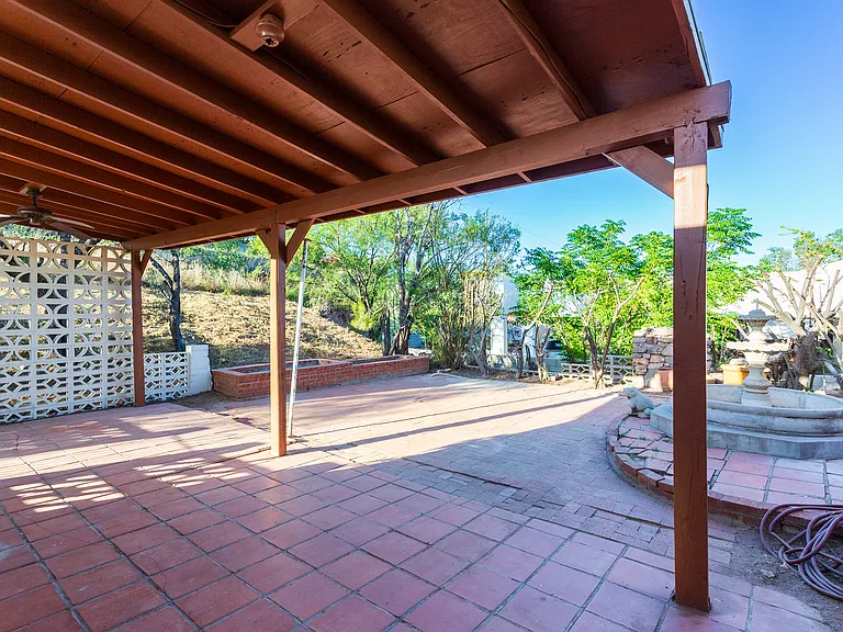 535 N Cimarron St — Photo 36