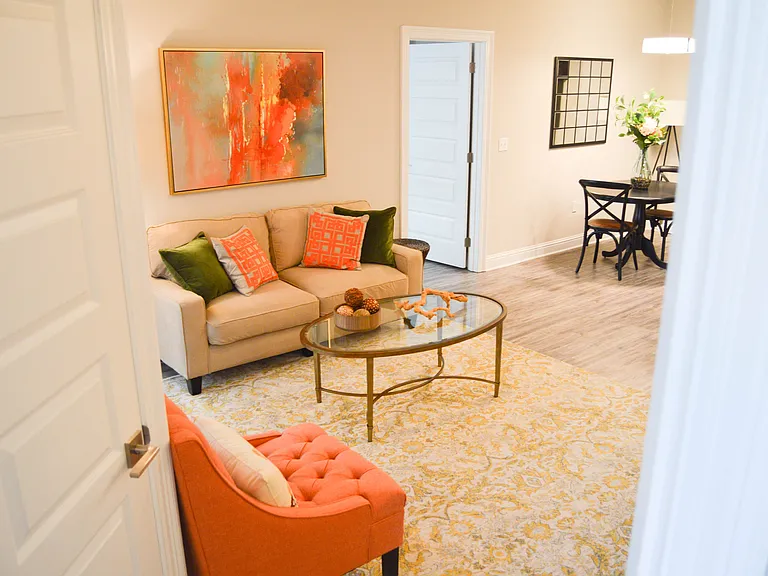 Silver Oaks Apartments — Photo 27