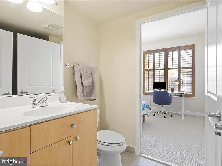 820 N Pollard St #511 — Photo 13