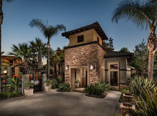Colonnade, Riverside, CA 92507