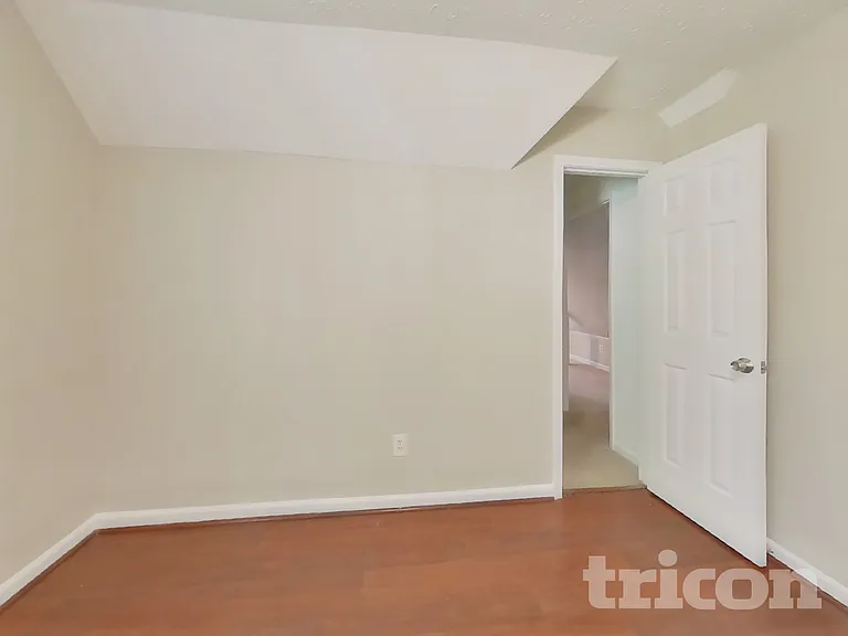 2651 Laurel Woods Ln SE — Photo 13