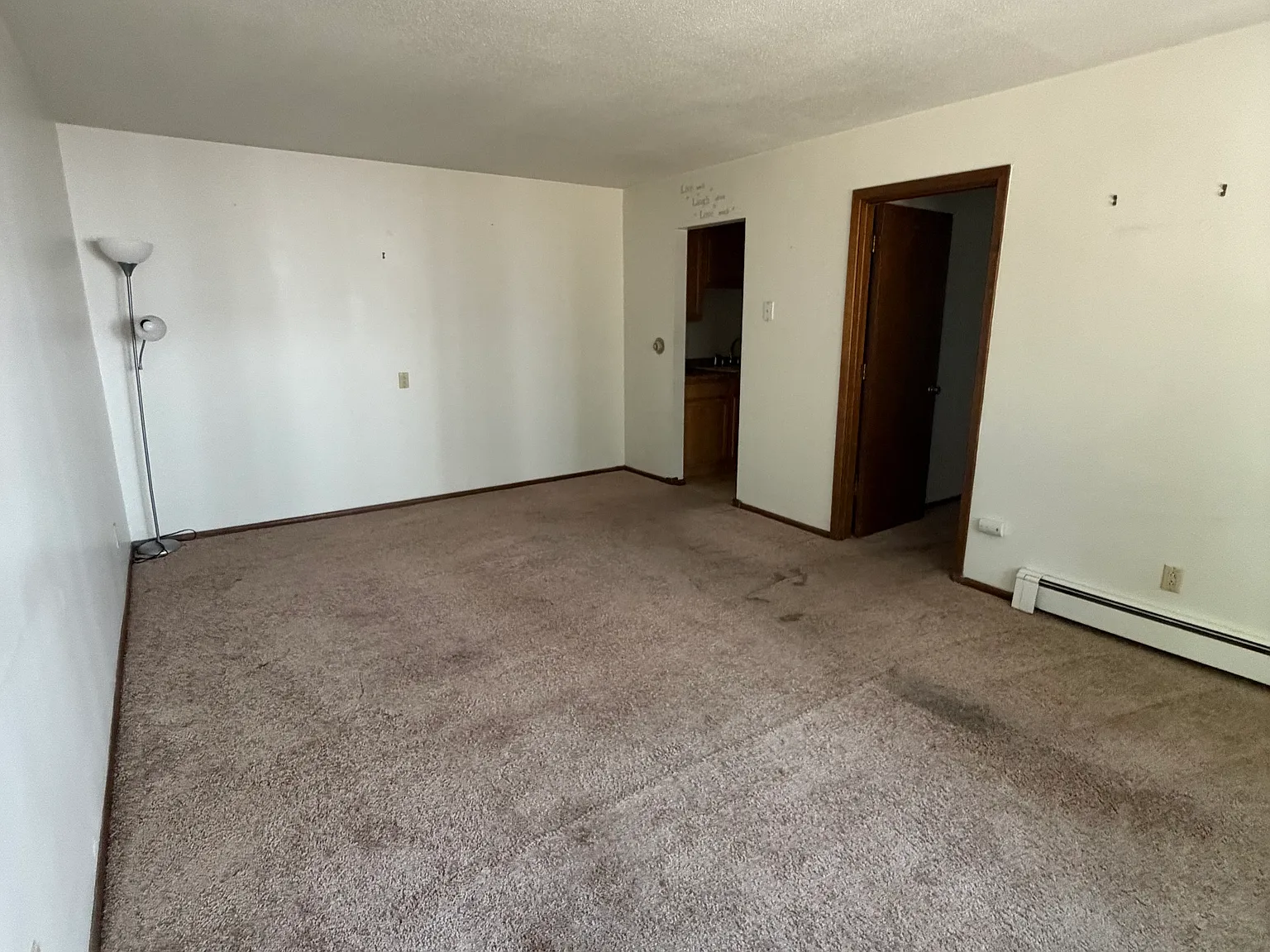 1 bed, 650 sqft, $900 — Photo 3