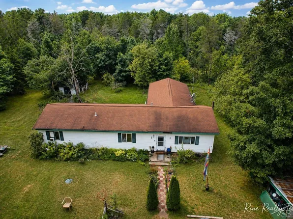 10882 Chase Bridge Rd, Roscommon, MI 48653