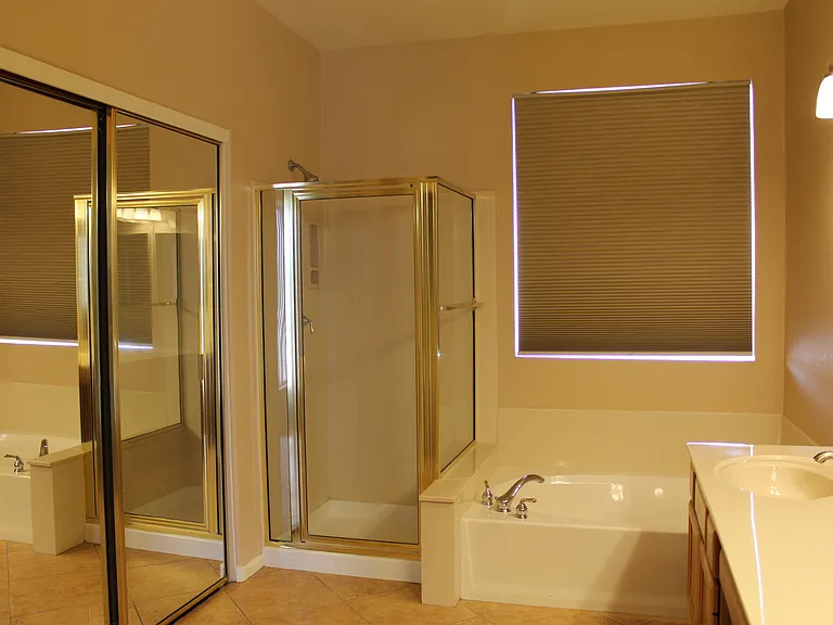 5435 W Buffalo St — Photo 22
