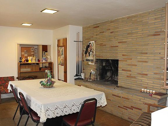 3rd image of 7542 Morningside Dr