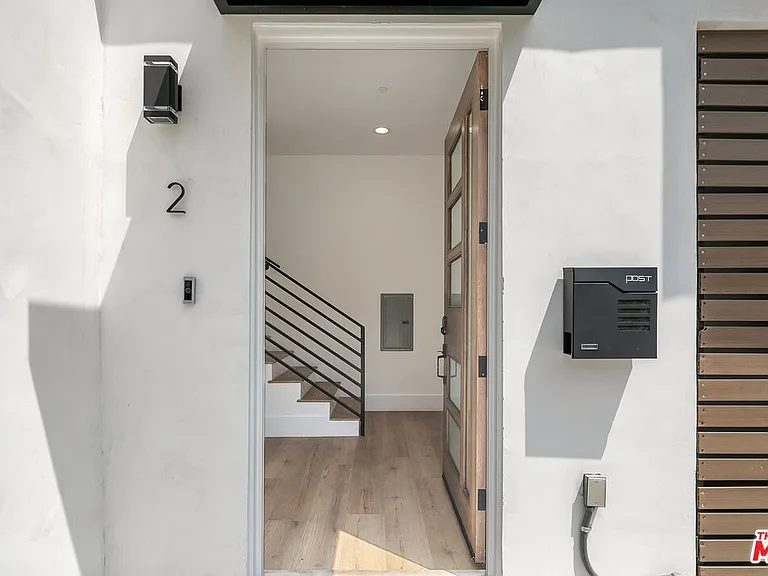 1236 N Spaulding Ave #2 — Photo 8