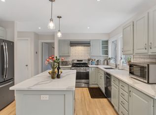 26 Whalers Dr, Sag Harbor, NY 11963