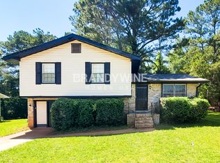 4293 Ridgetop Dr, Ellenwood, GA 30294