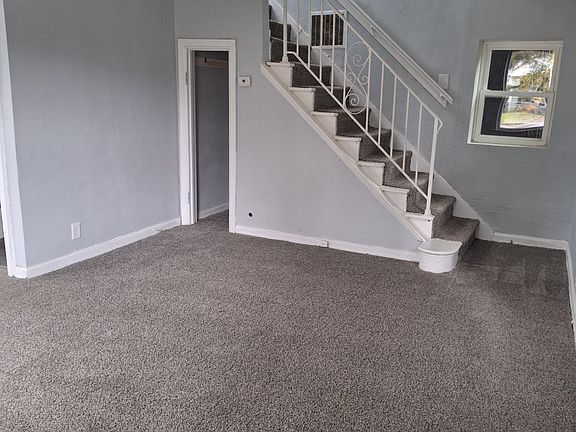2nd image of 1613 Jackson Ave