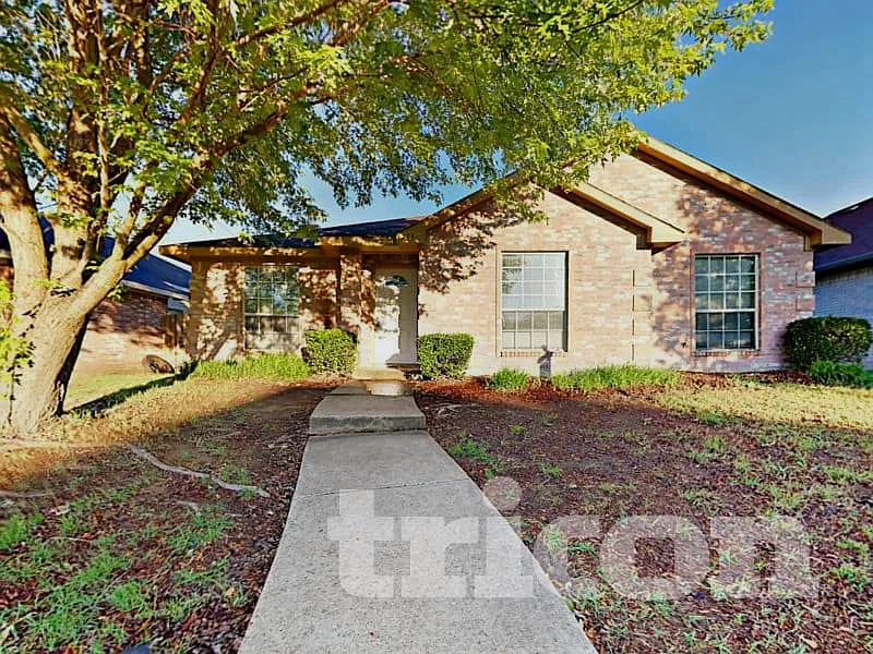 753 Bahama Dr