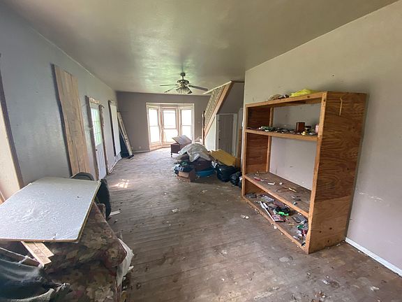 3rd image of 602 N Hundley St