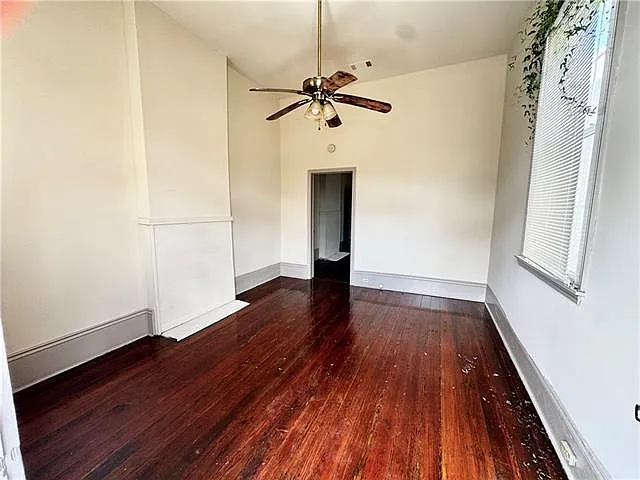 3311 Loyola Ave — Photo 2