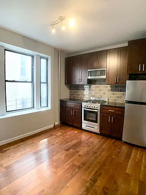 Rented by Premier One Realty LLC | media 18