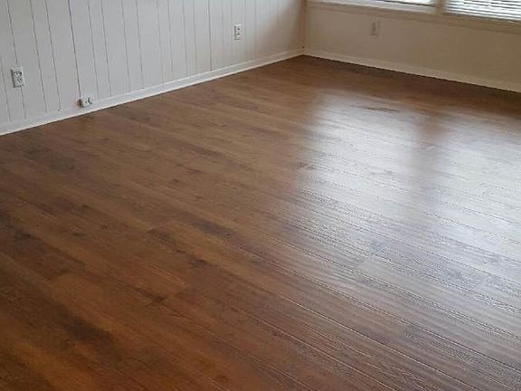 3rd image of 1317 Timbergrove Dr
