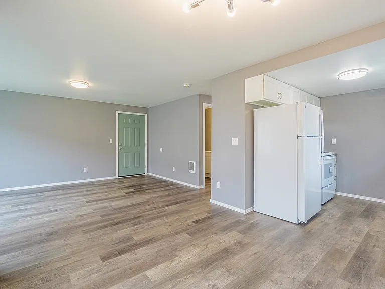 4028 S Lawrence St #H — Photo 6