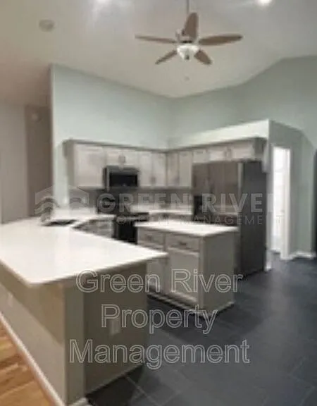 1559 Lakeway Dr — Photo 14
