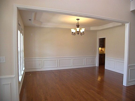 Dining with a butlers corner