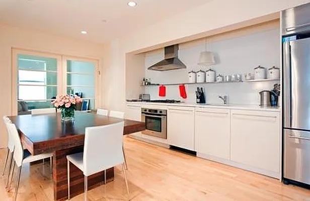 Rented by Compass | media 26