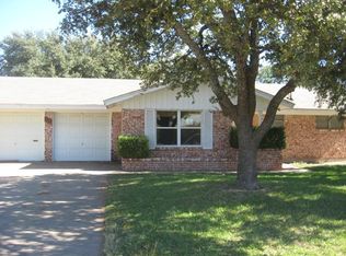 1221 Benbrook Ter, Benbrook, TX 76126