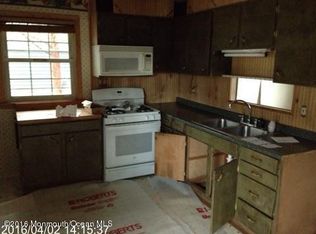9 Lakeland Dr, Brick, NJ 08723