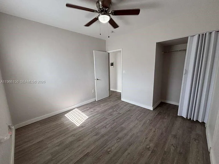 301 Sharar Ave #4 — Photo 6