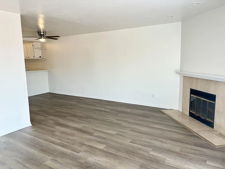 9885 Caspi Gardens Dr #8 — Photo 8