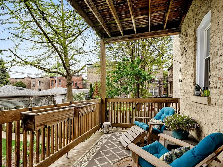 4515 N Ashland Ave — Photo 9