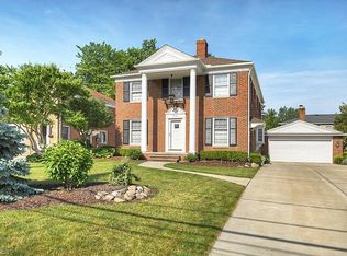 4088 Wooster Rd, Rocky River, OH 44116