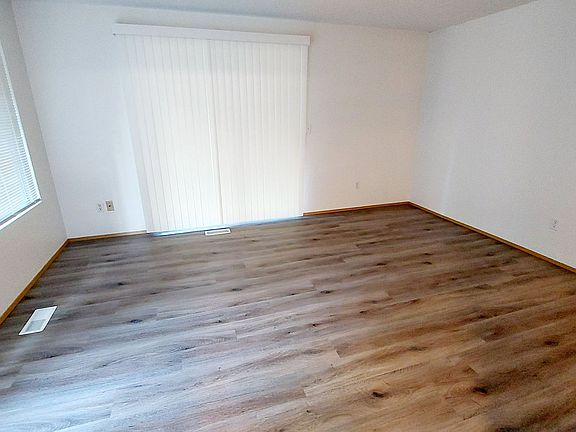 3rd image of 5005 88th St NE APT C