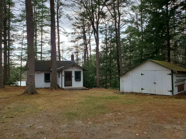 9 Hemlock Avenue, Winchester, NH 03470