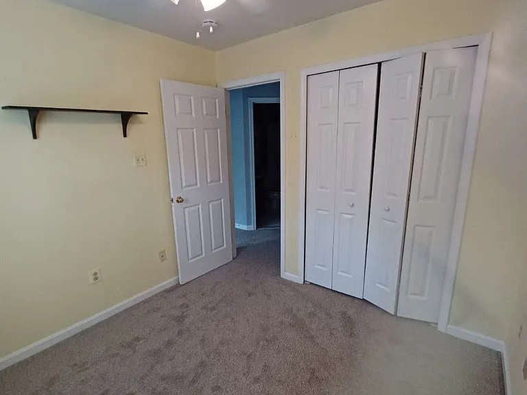 8028 Green Valley Ln — Photo 16