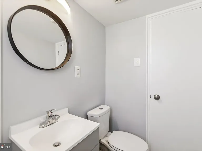 1112 Savannah St SE #31 — Photo 7