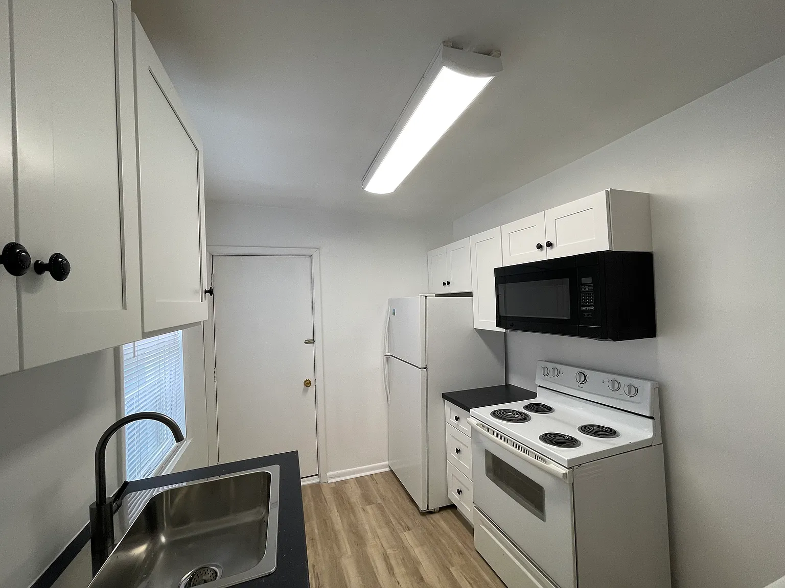 2421 Beechwood Blvd — Photo 1