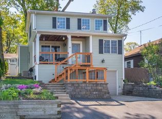 42 W Bertrand Rd, Mount Arlington, NJ 07856