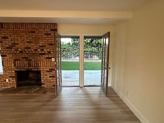 3rd image of 2846-2848 Cazadero Dr