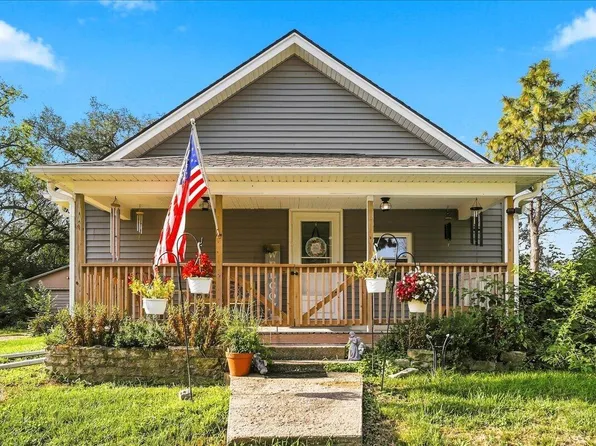 217 E High St, Murray, NE 68409