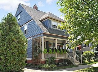 60 Church St, Bristol, RI 02809