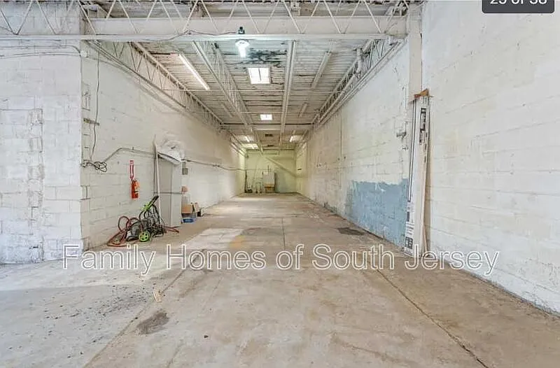 Studio, 1300 sqft, $1,500 — Photo 3