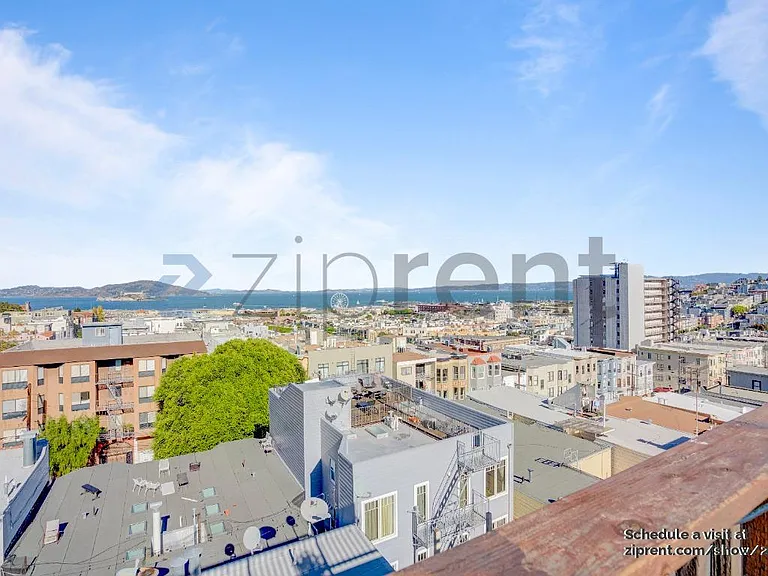 2136 Jones St — Photo 17